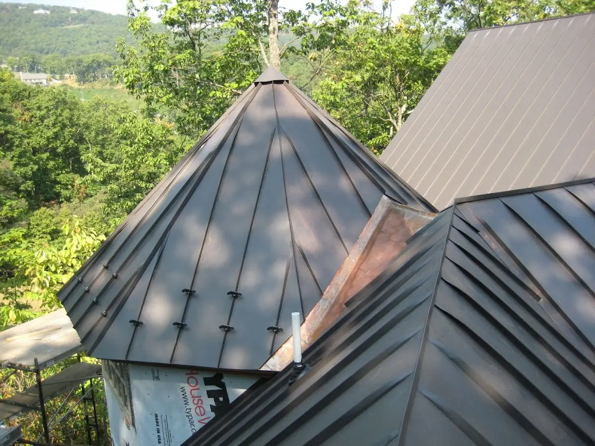 Professional Shingle Replacement & Repair by Craftsman Roofing in Central